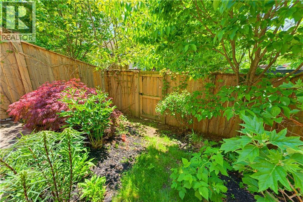 












65 TURNER Avenue

,
Kitchener,




Ontario
N2B2C8

