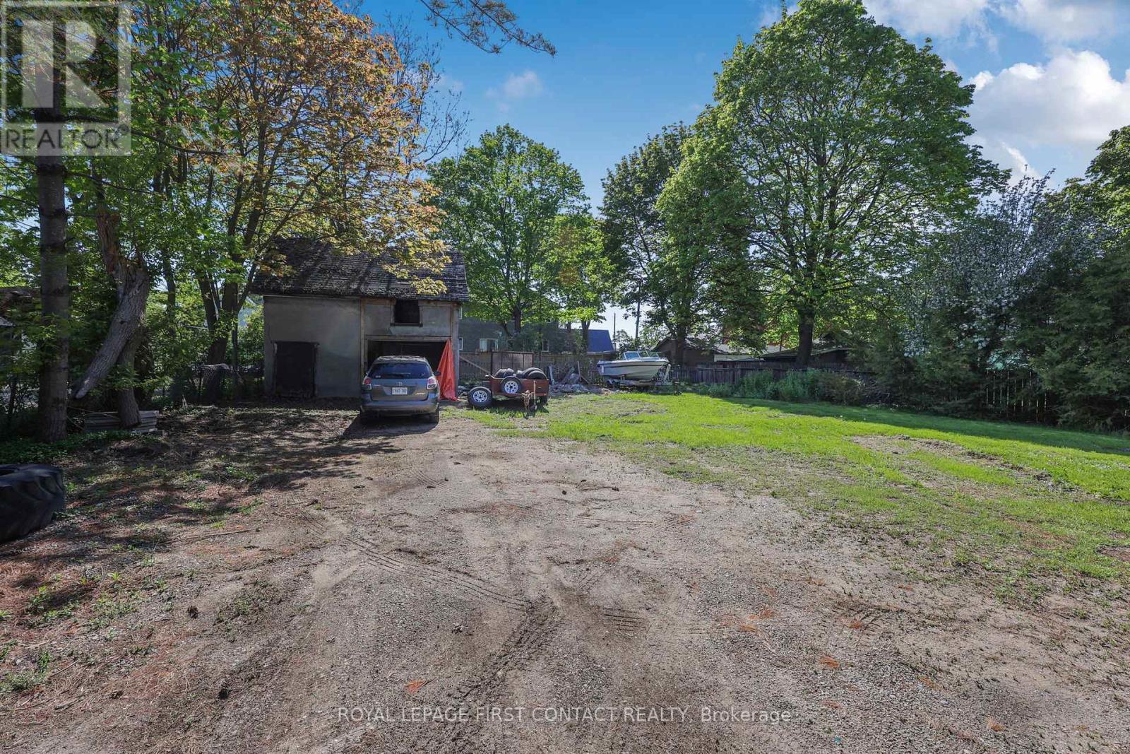 












202 BRADFORD STREET

,
Barrie,




Ontario
L4N3B6

