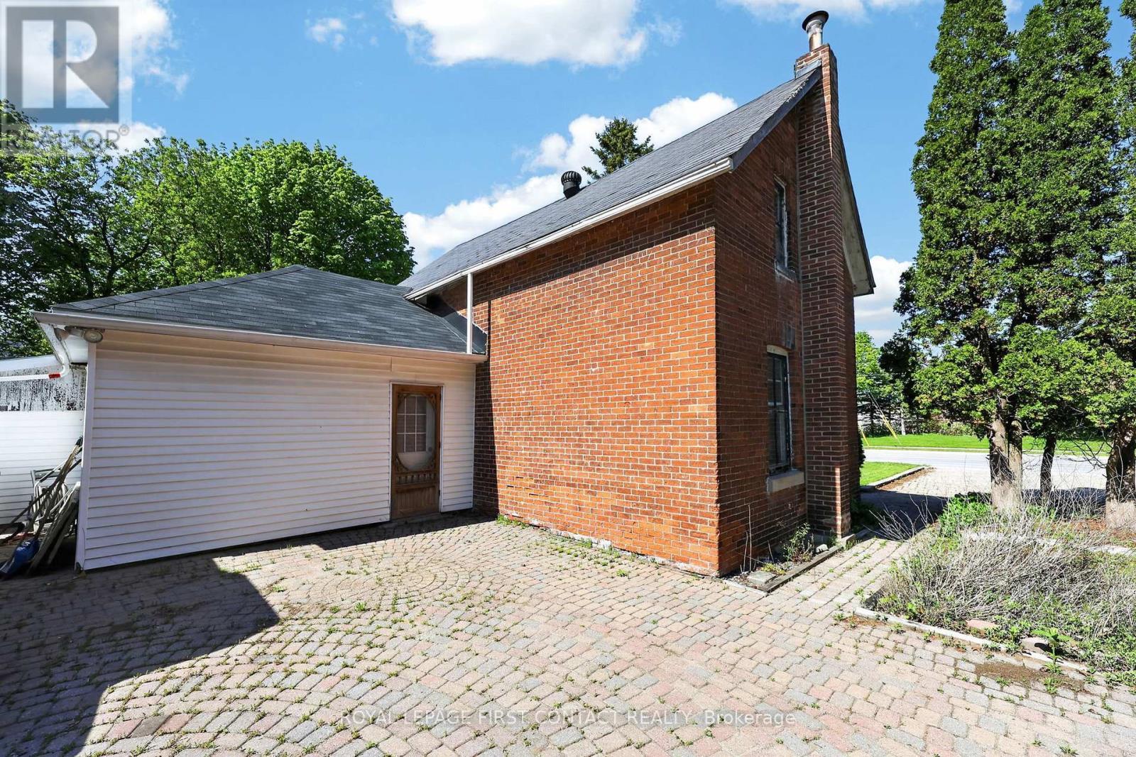 












202 BRADFORD STREET

,
Barrie,




Ontario
L4N3B6

