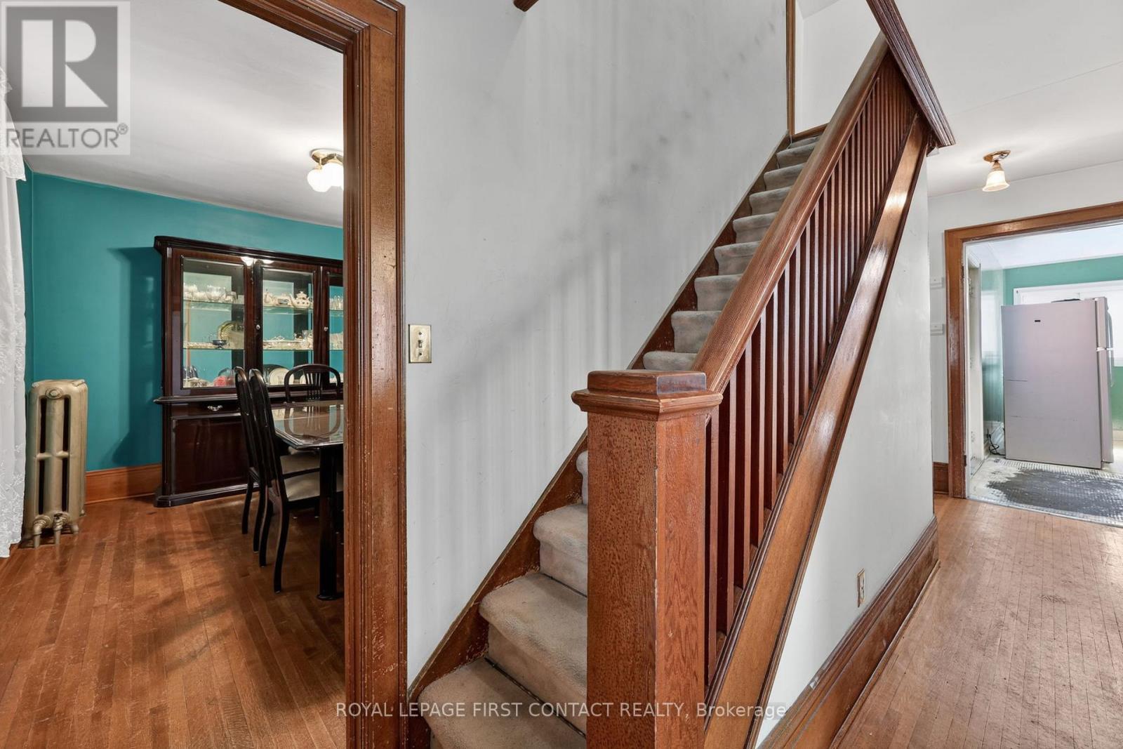 












202 BRADFORD STREET

,
Barrie,




Ontario
L4N3B6

