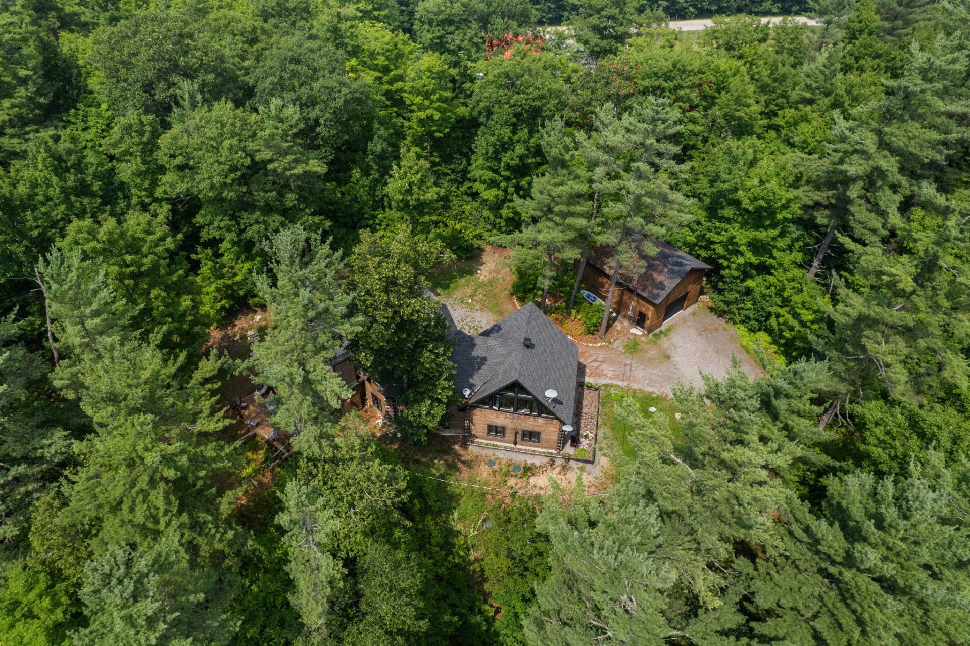 









30


Ch. de la Lyrique

,
Val-des-Monts,




QC
J8N4B3

