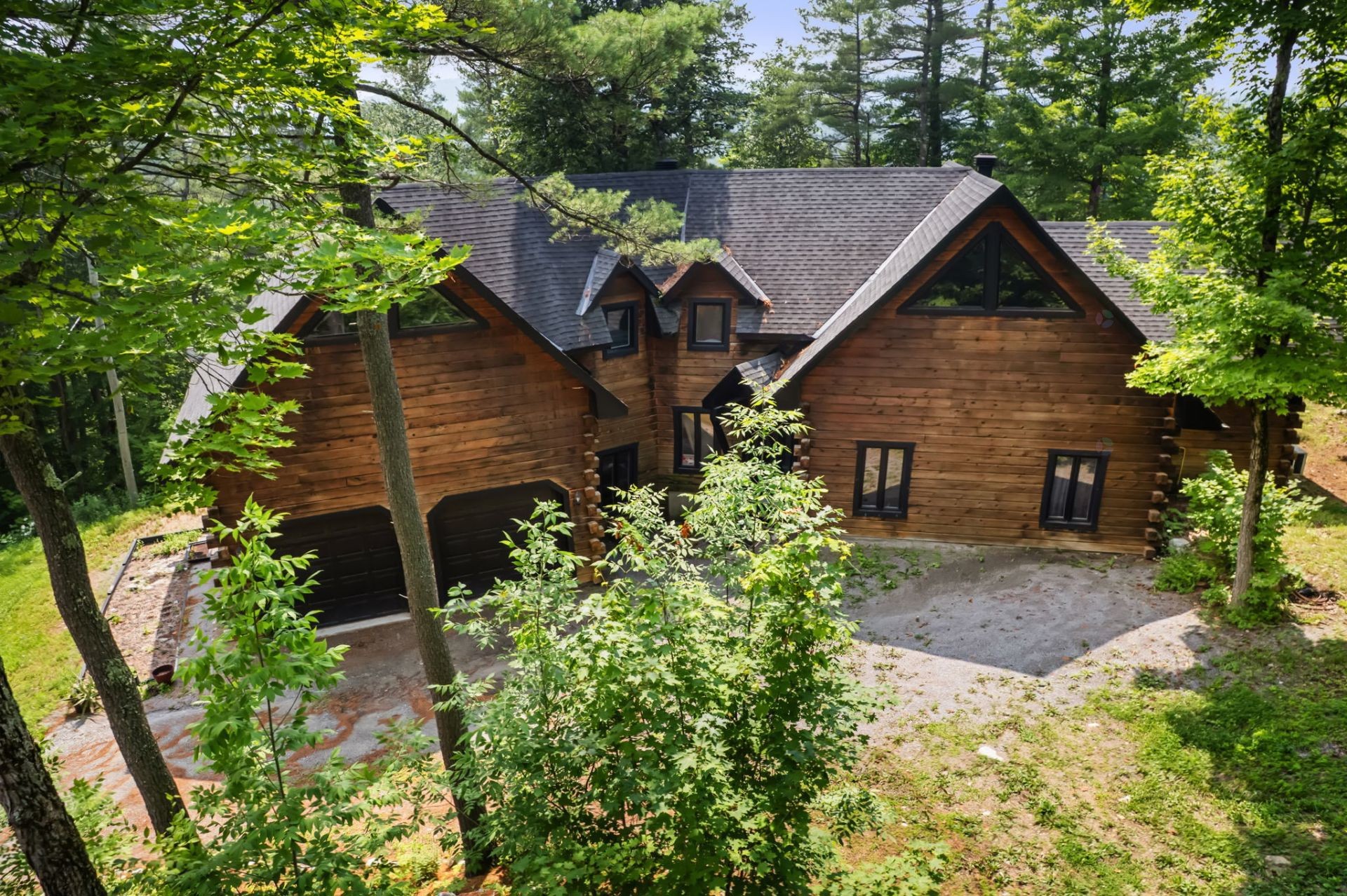 









30


Ch. de la Lyrique

,
Val-des-Monts,




QC
J8N4B3

