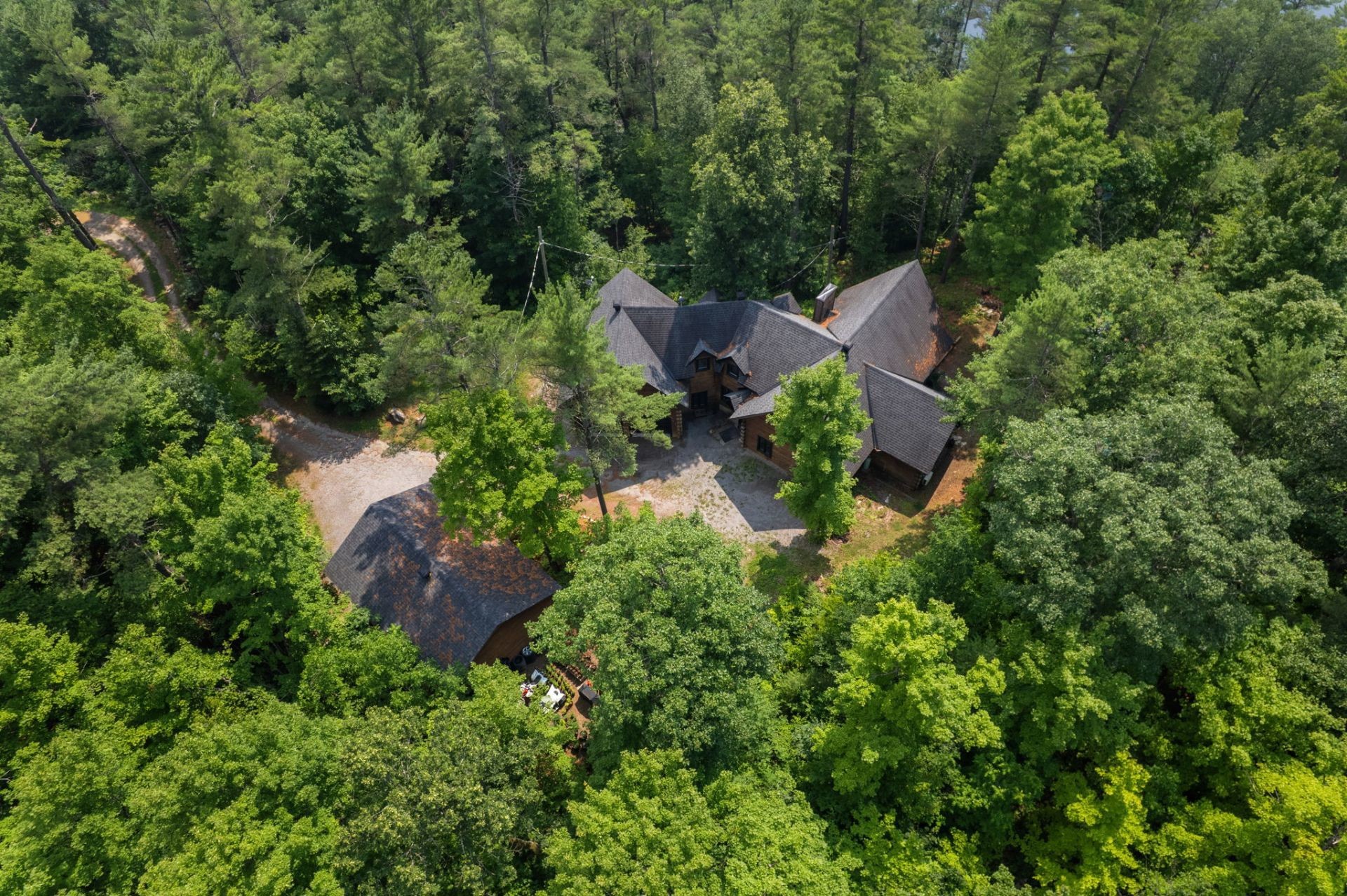 









30


Ch. de la Lyrique

,
Val-des-Monts,




QC
J8N4B3

