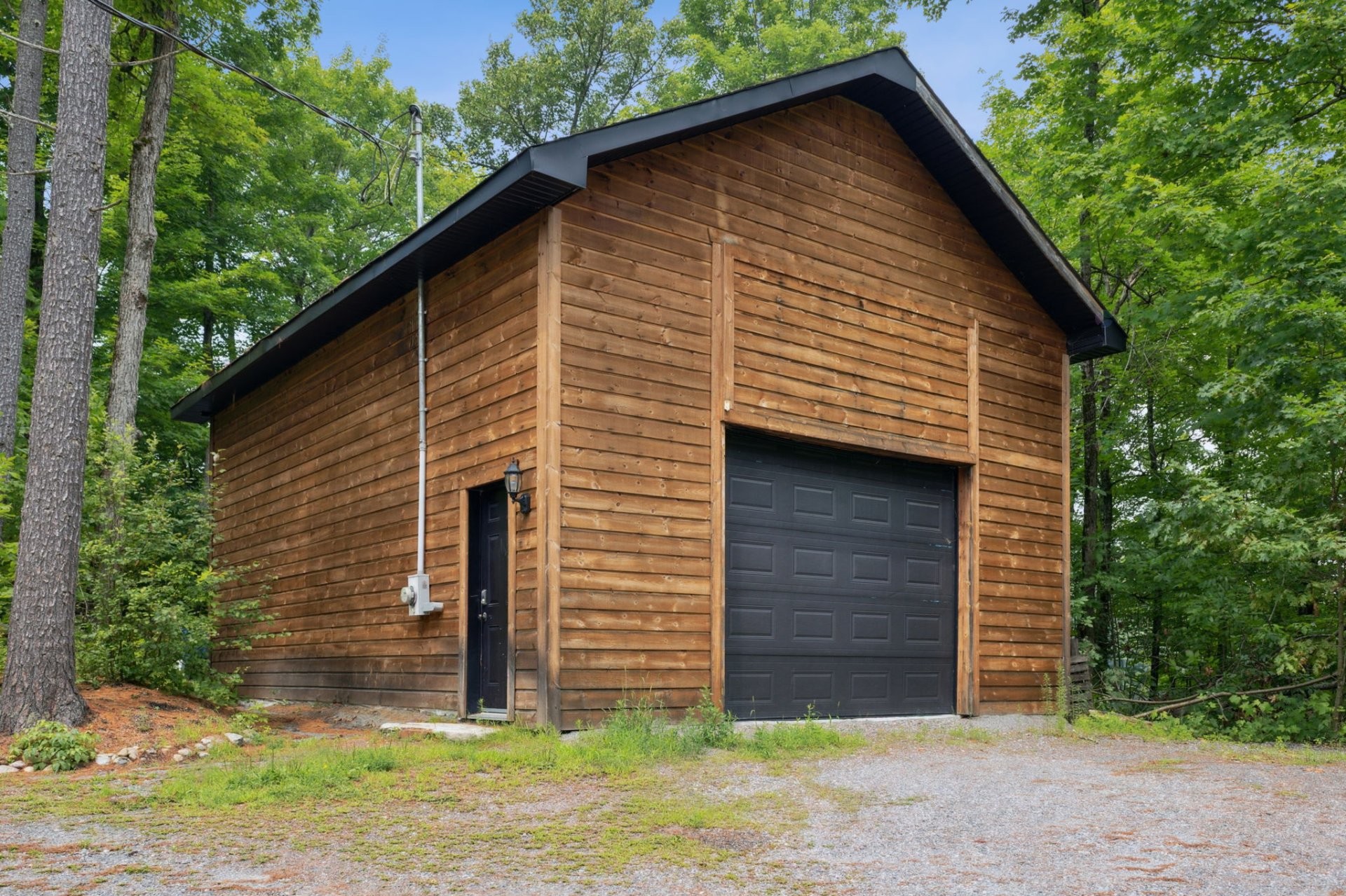 









30


Ch. de la Lyrique

,
Val-des-Monts,




QC
J8N4B3

