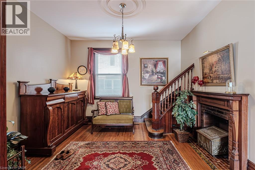 












109 TALBOT Street N

,
Simcoe,




Ontario
N3Y3W6

