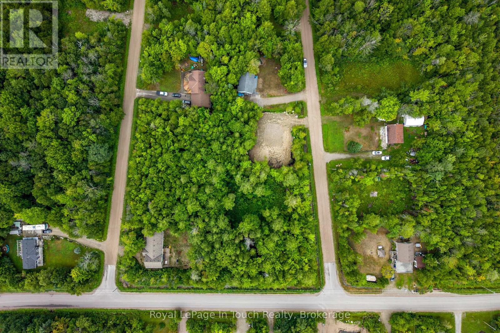 












LT 484 TOMAHAWK CRESCENT

,
Tiny,







Ontario
L9M0C9

