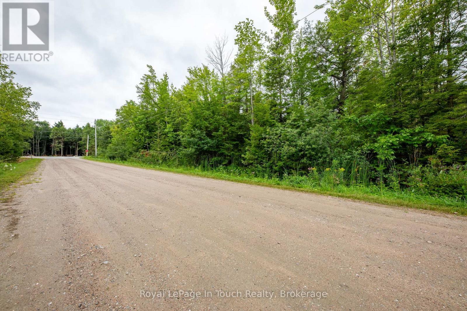 












LT 484 TOMAHAWK CRESCENT

,
Tiny,







Ontario
L9M0C9

