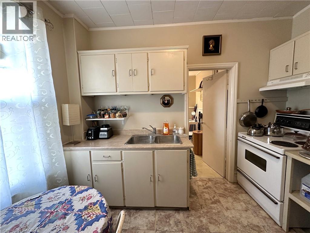 












109 TALBOT Street N

,
Simcoe,




Ontario
N3Y3W6

