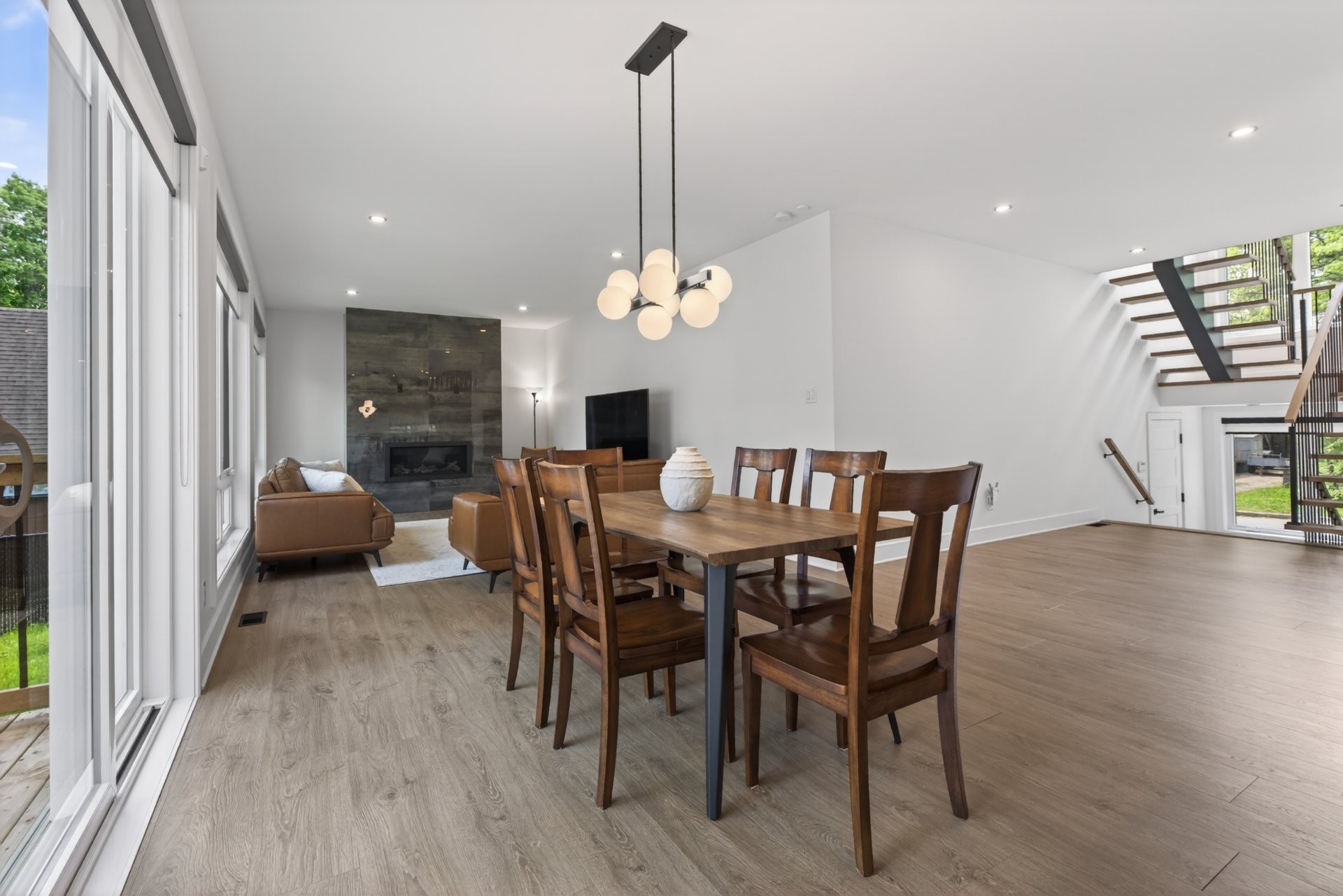 









3


Rue Thomas-Dennis

,
Notre-Dame-de-l'Île-Perrot,




QC
J7W3K9

