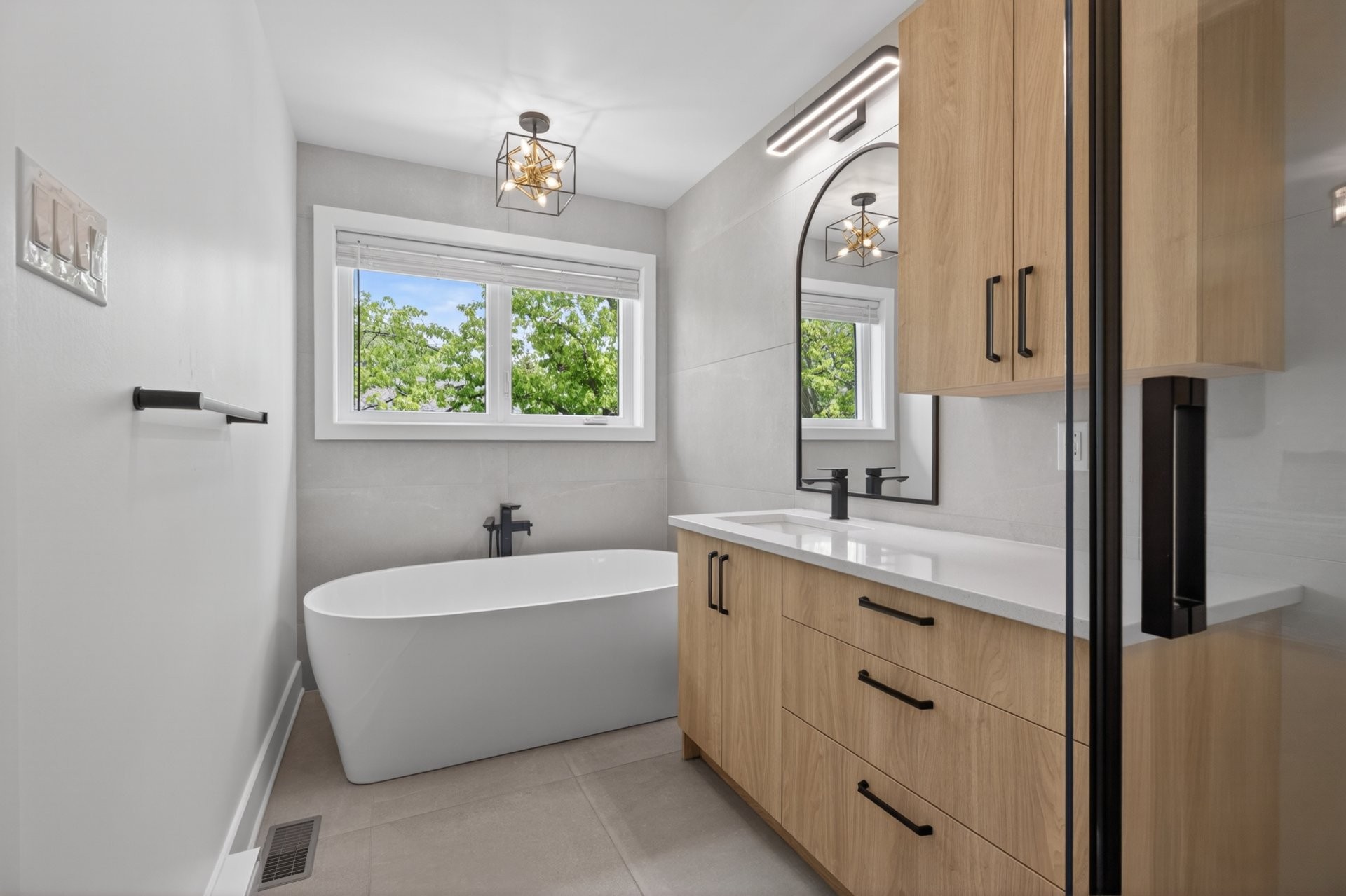 









3


Rue Thomas-Dennis

,
Notre-Dame-de-l'Île-Perrot,




QC
J7W3K9


