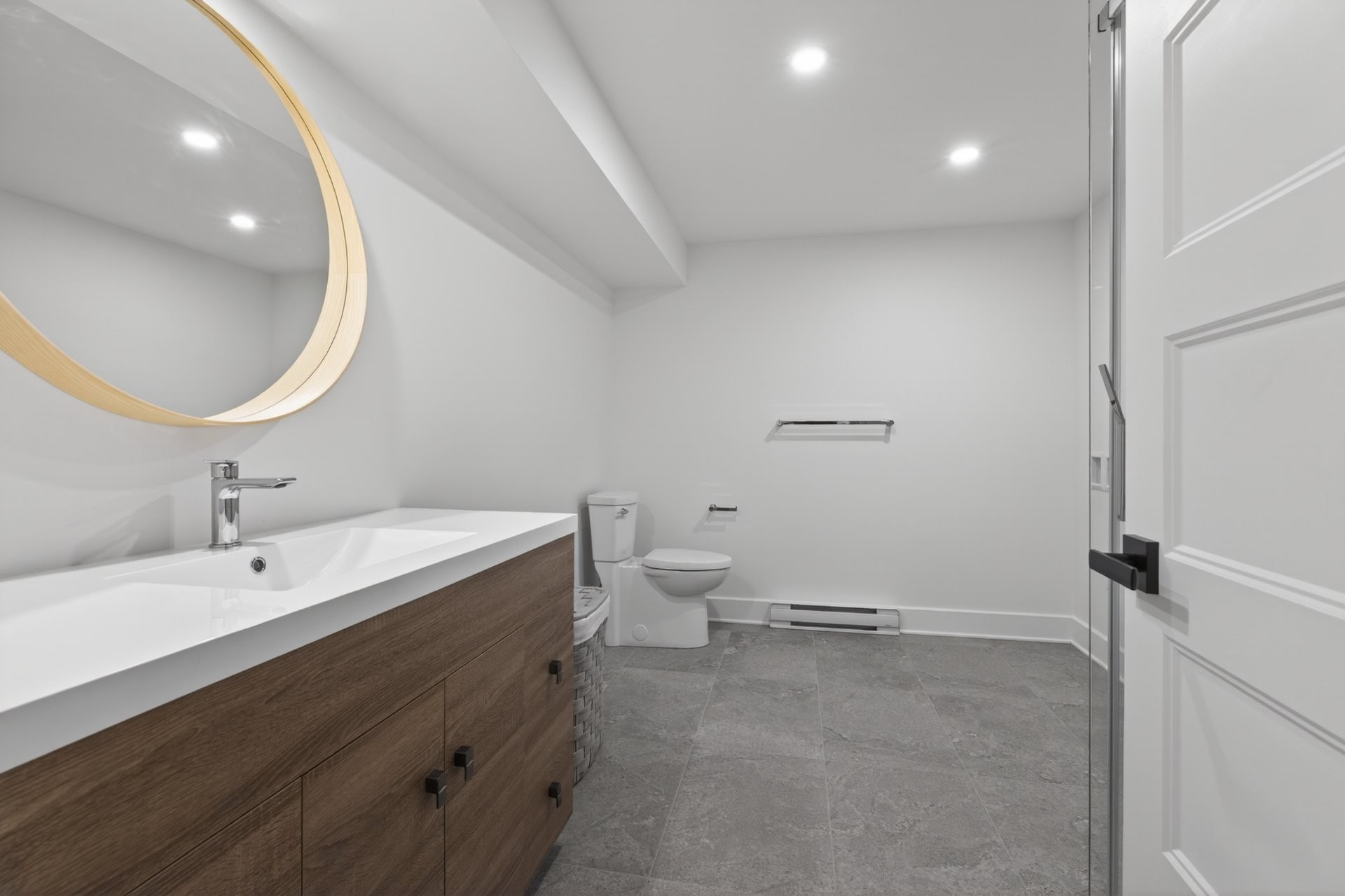 









3


Rue Thomas-Dennis

,
Notre-Dame-de-l'Île-Perrot,




QC
J7W3K9

