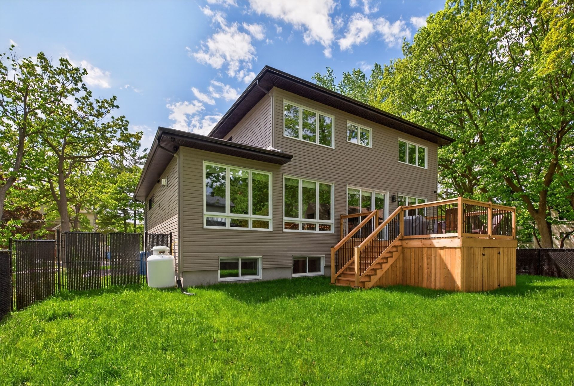 









3


Rue Thomas-Dennis

,
Notre-Dame-de-l'Île-Perrot,




QC
J7W3K9

