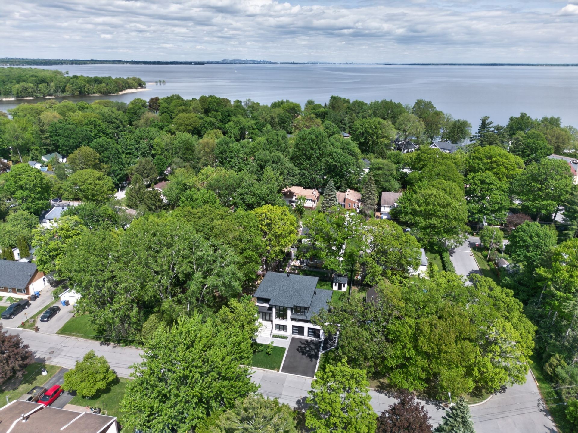 









3


Rue Thomas-Dennis

,
Notre-Dame-de-l'Île-Perrot,




QC
J7W3K9

