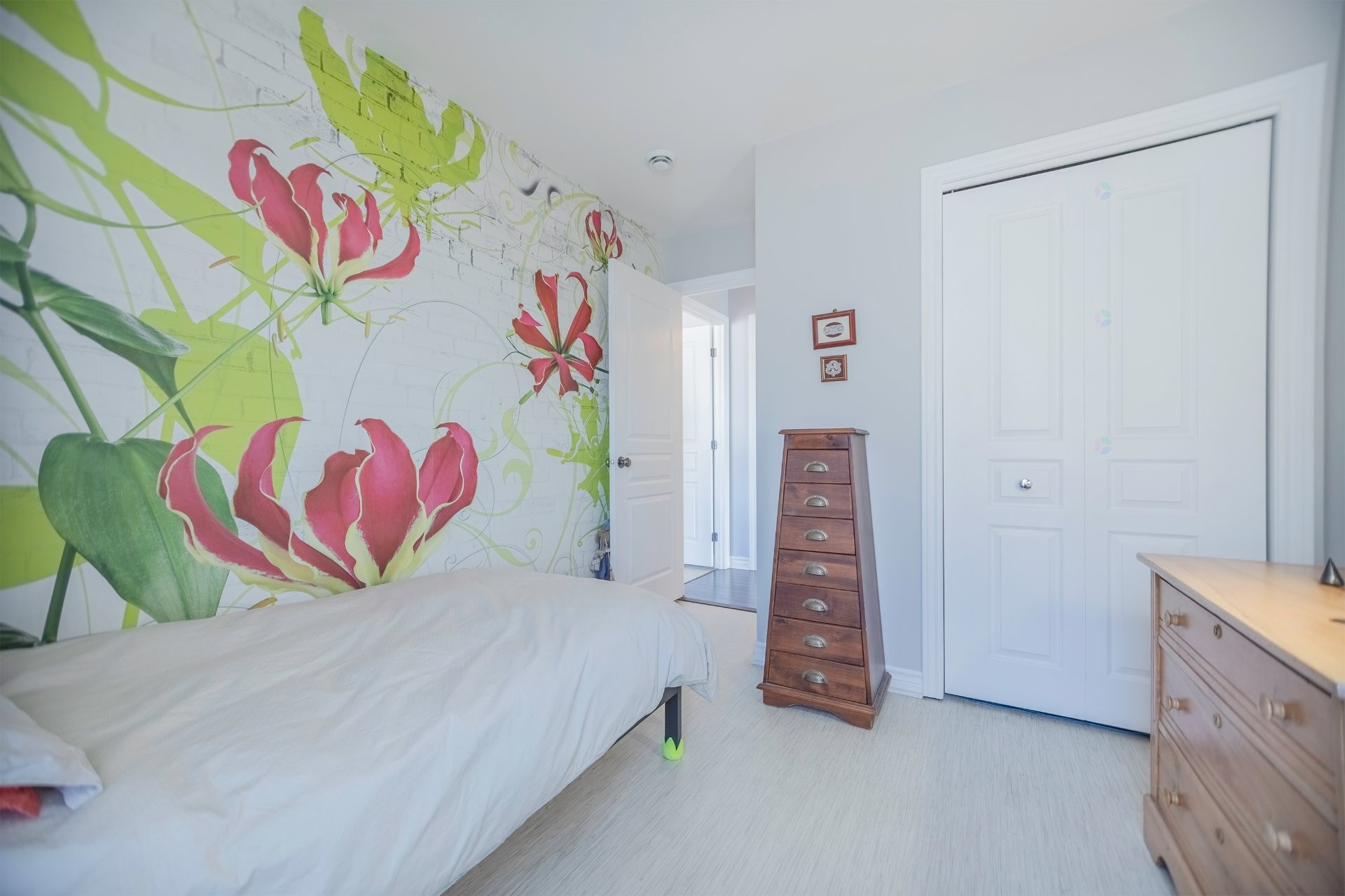 









752


Rue des Sureaux

,
Boucherville,




QC
J4B0C8

