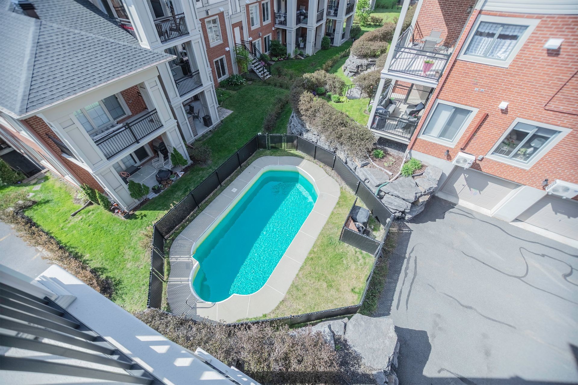 









752


Rue des Sureaux

,
Boucherville,




QC
J4B0C8


