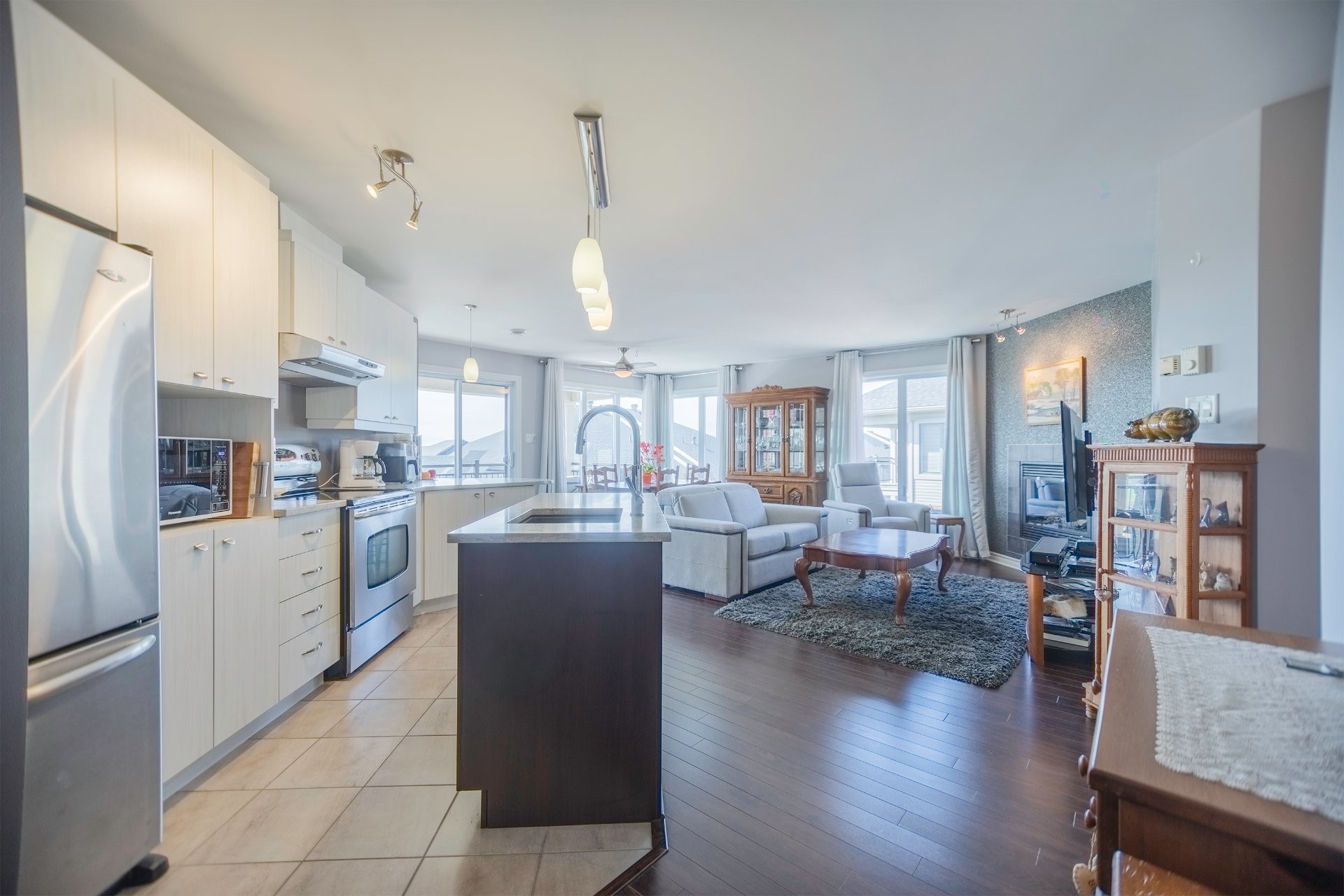 









752


Rue des Sureaux

,
Boucherville,




QC
J4B0C8

