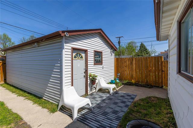 









607


Boyd

AVE,
Winnipeg,




MB
R2W 1R2

