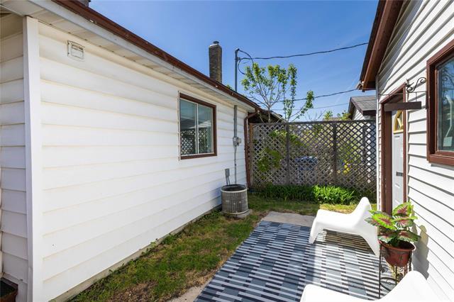 









607


Boyd

AVE,
Winnipeg,




MB
R2W 1R2

