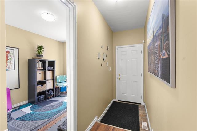 









607


Boyd

AVE,
Winnipeg,




MB
R2W 1R2

