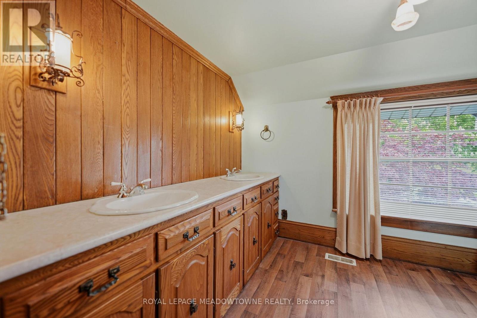 












3775 REBSTOCK ROAD

,
Fort Erie,




Ontario
L0S1B0

