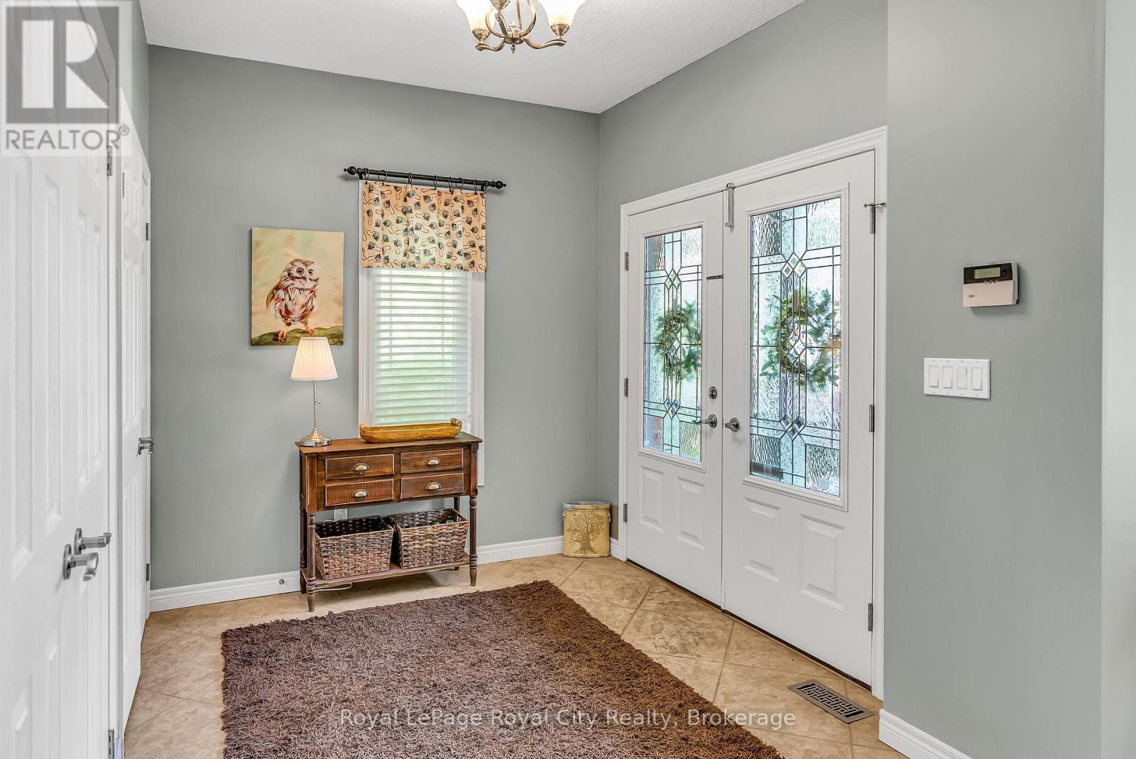 












36 BLAIR DRIVE

,
Guelph (Pineridge/Westminster Woods),




Ontario
N1L1N7

