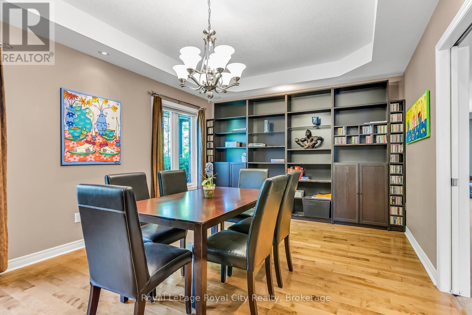 












36 BLAIR DRIVE

,
Guelph (Pineridge/Westminster Woods),




Ontario
N1L1N7

