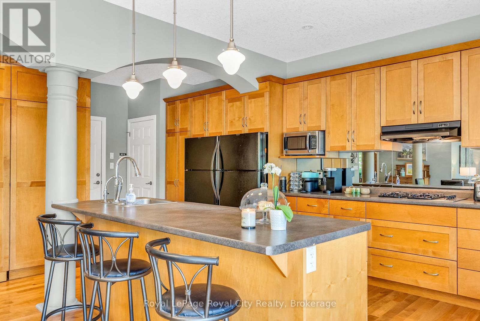 












36 BLAIR DRIVE

,
Guelph (Pineridge/Westminster Woods),




Ontario
N1L1N7

