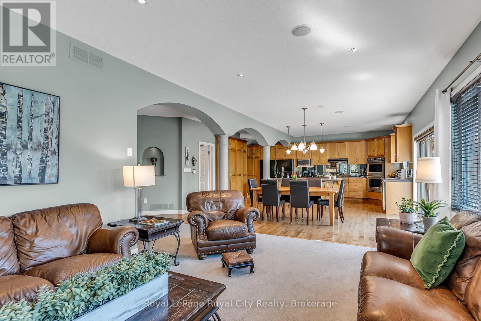












36 BLAIR DRIVE

,
Guelph (Pineridge/Westminster Woods),




Ontario
N1L1N7

