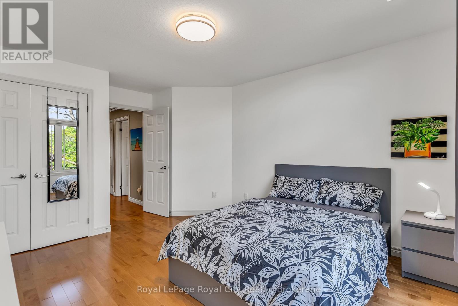 












36 BLAIR DRIVE

,
Guelph (Pineridge/Westminster Woods),




Ontario
N1L1N7

