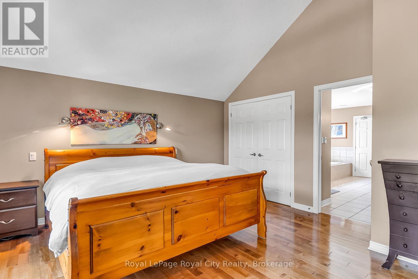 












36 BLAIR DRIVE

,
Guelph (Pineridge/Westminster Woods),




Ontario
N1L1N7

