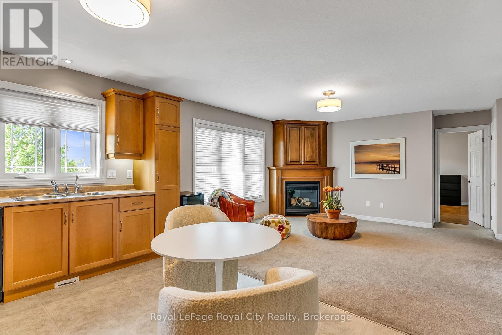 












36 BLAIR DRIVE

,
Guelph (Pineridge/Westminster Woods),




Ontario
N1L1N7

