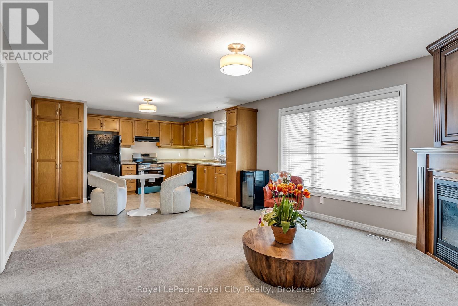 












36 BLAIR DRIVE

,
Guelph (Pineridge/Westminster Woods),




Ontario
N1L1N7

