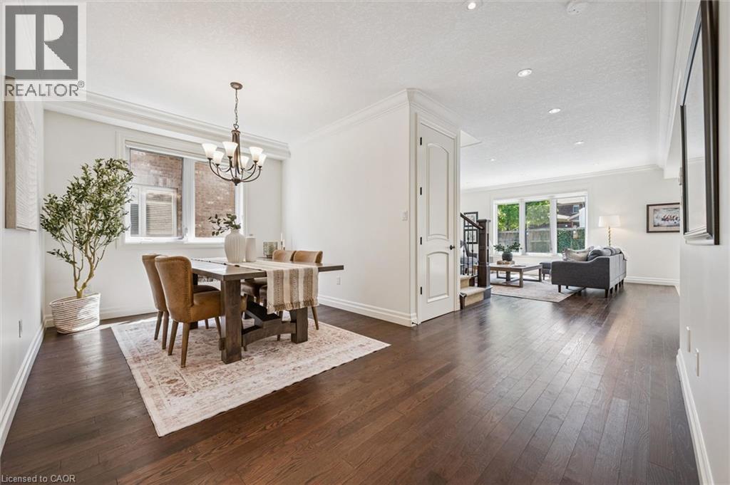












828 COPPER RIDGE Drive

,
Waterloo,




Ontario
N2K0B5

