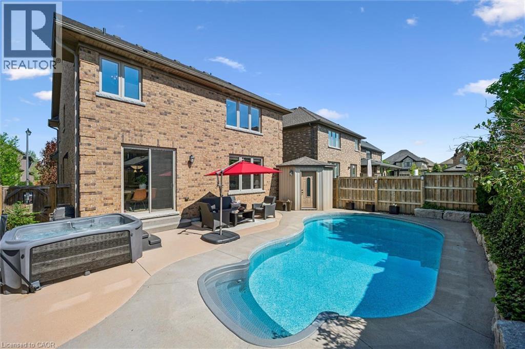 












828 COPPER RIDGE Drive

,
Waterloo,




Ontario
N2K0B5

