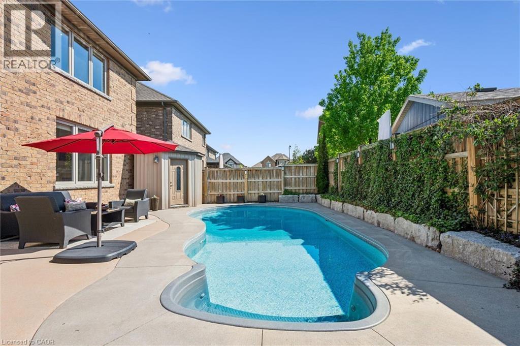 












828 COPPER RIDGE Drive

,
Waterloo,




Ontario
N2K0B5

