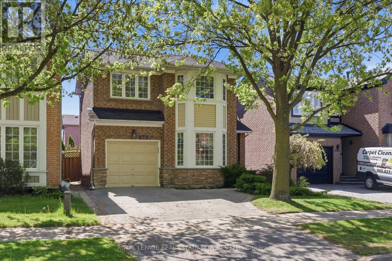 












1118 GLEN VALLEY ROAD

,
Oakville,




Ontario
L6M3K8

