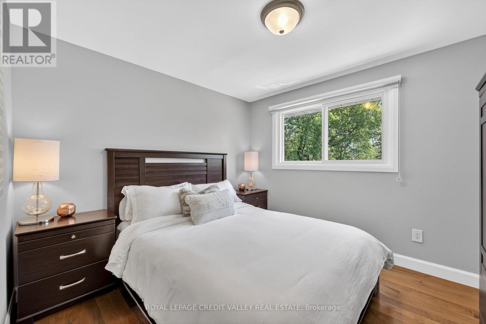 












185 BARTLEY BULL PARKWAY

,
Brampton,




Ontario
L6W2K1

