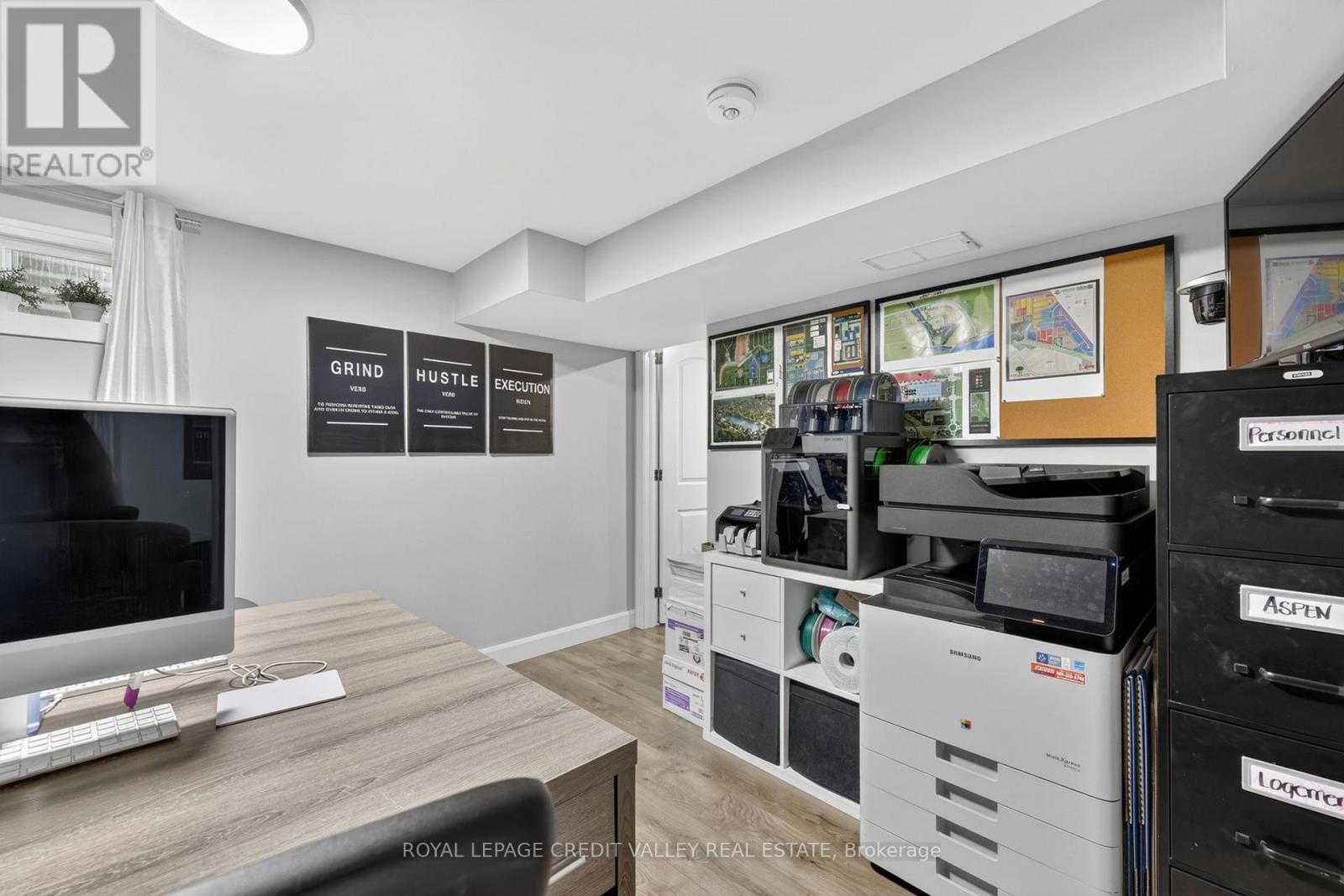












185 BARTLEY BULL PARKWAY

,
Brampton,




Ontario
L6W2K1

