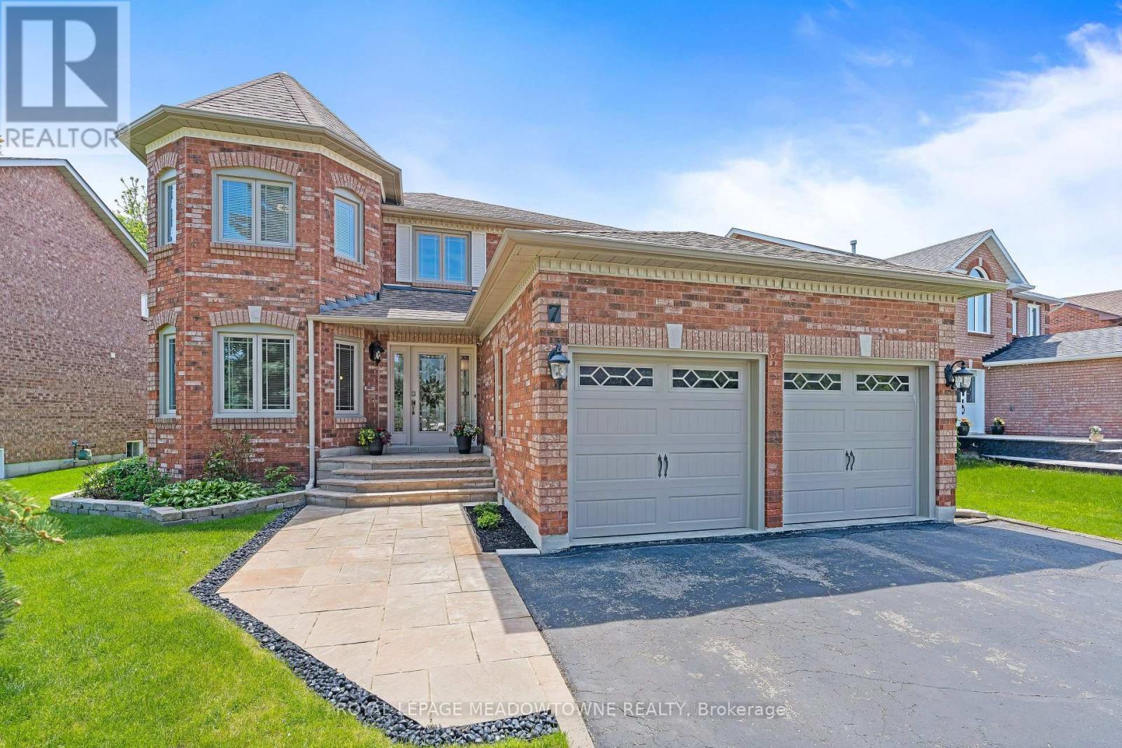 












7 EATON STREET

,
Halton Hills,




Ontario
L7G5J9


