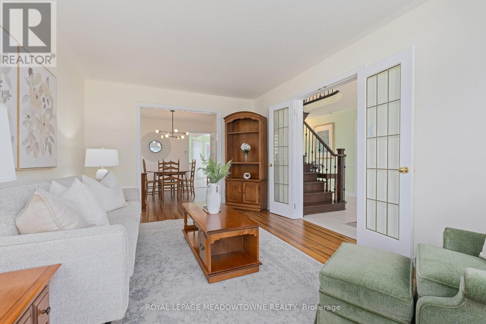 












7 EATON STREET

,
Halton Hills,




Ontario
L7G5J9

