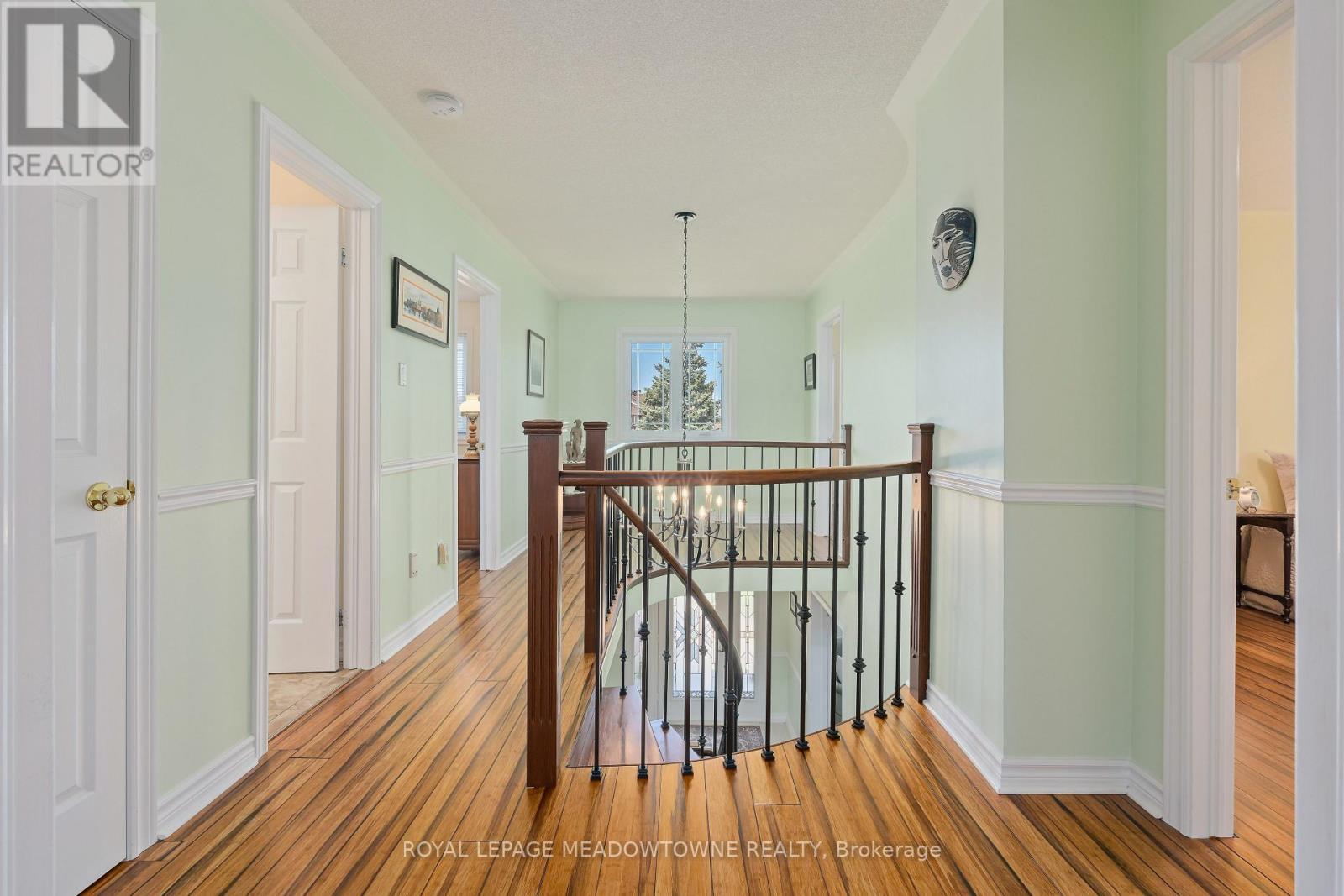 












7 EATON STREET

,
Halton Hills,




Ontario
L7G5J9


