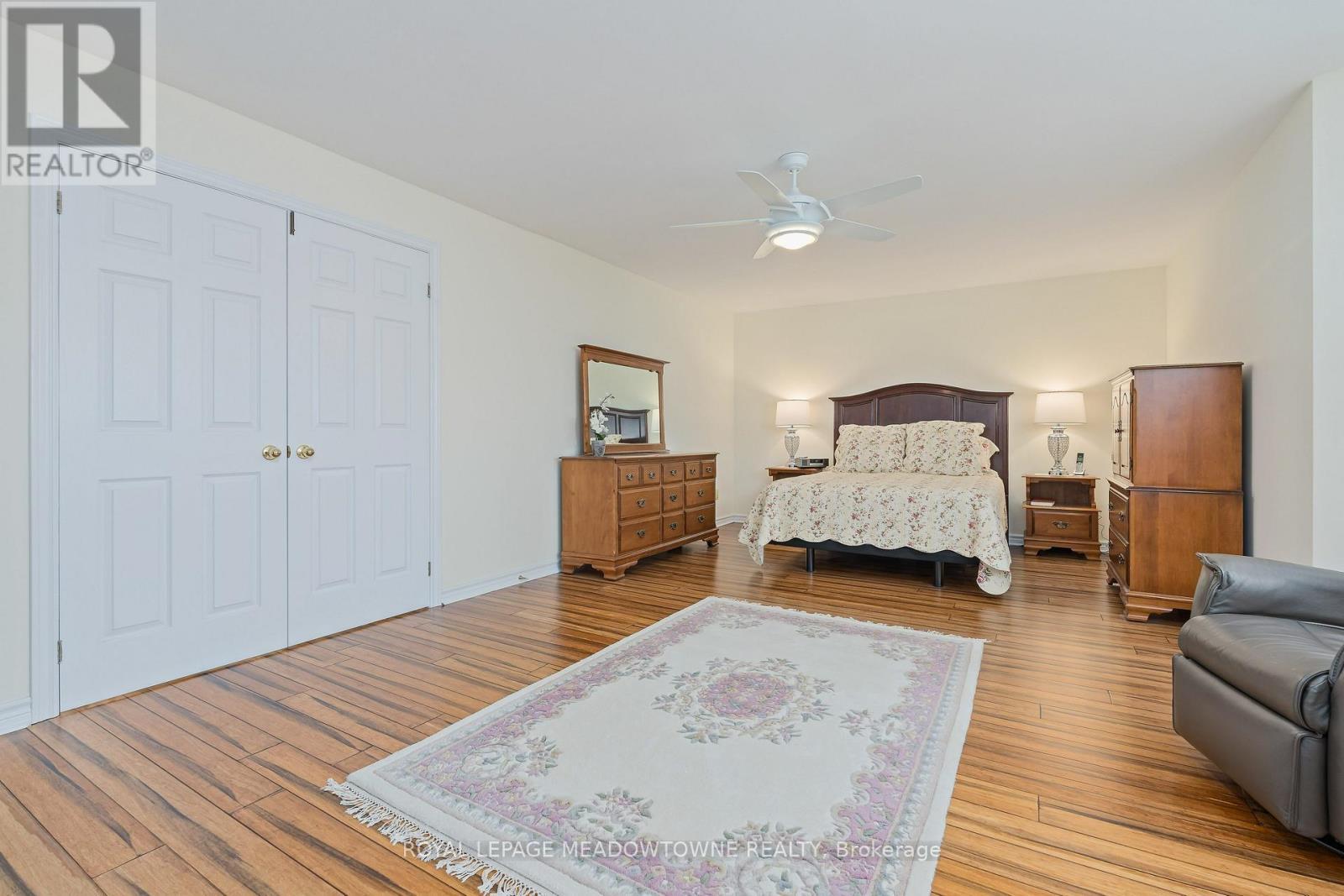 












7 EATON STREET

,
Halton Hills,




Ontario
L7G5J9

