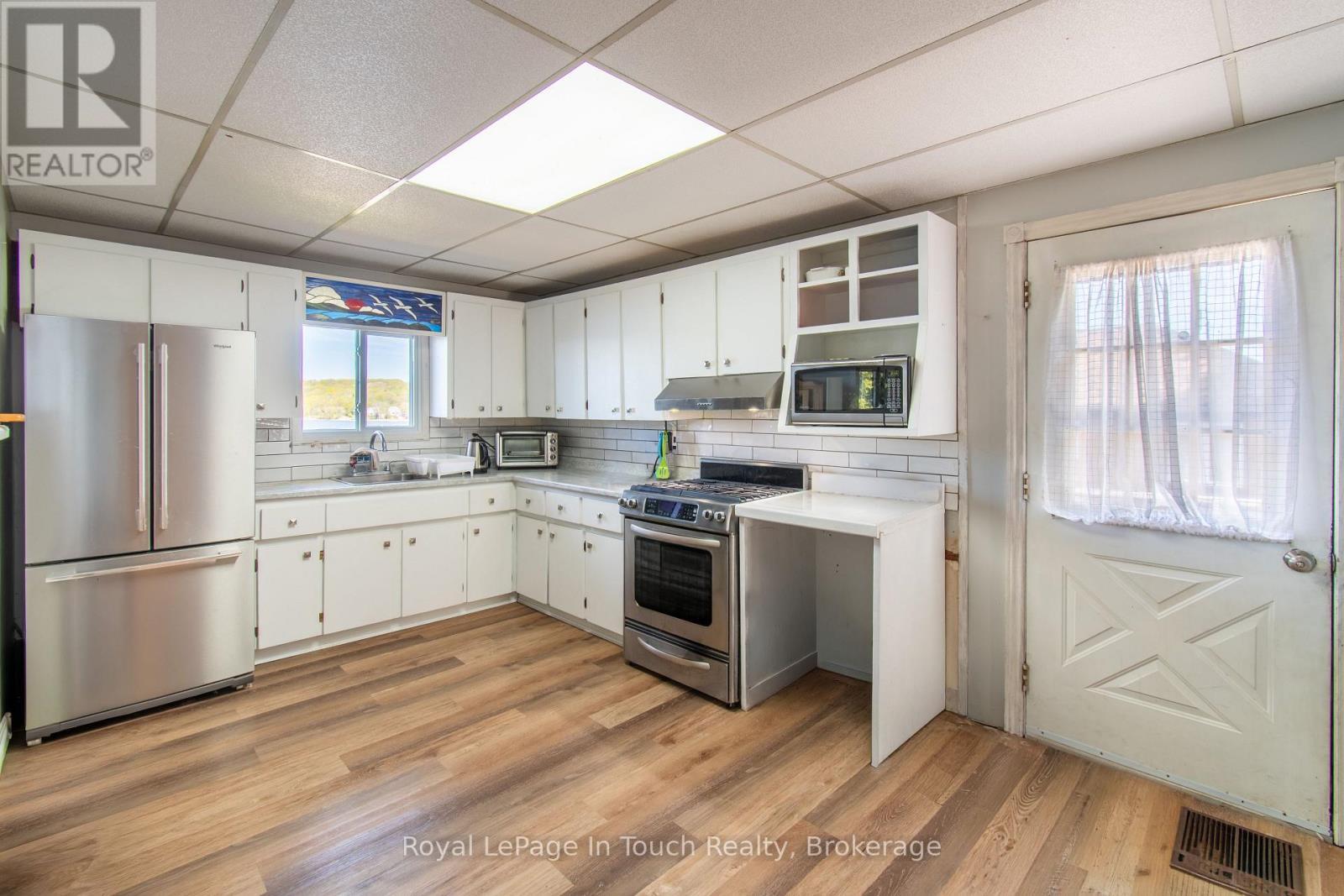 












441 CHAMPLAIN ROAD

,
Penetanguishene,




Ontario
L9M1S5

