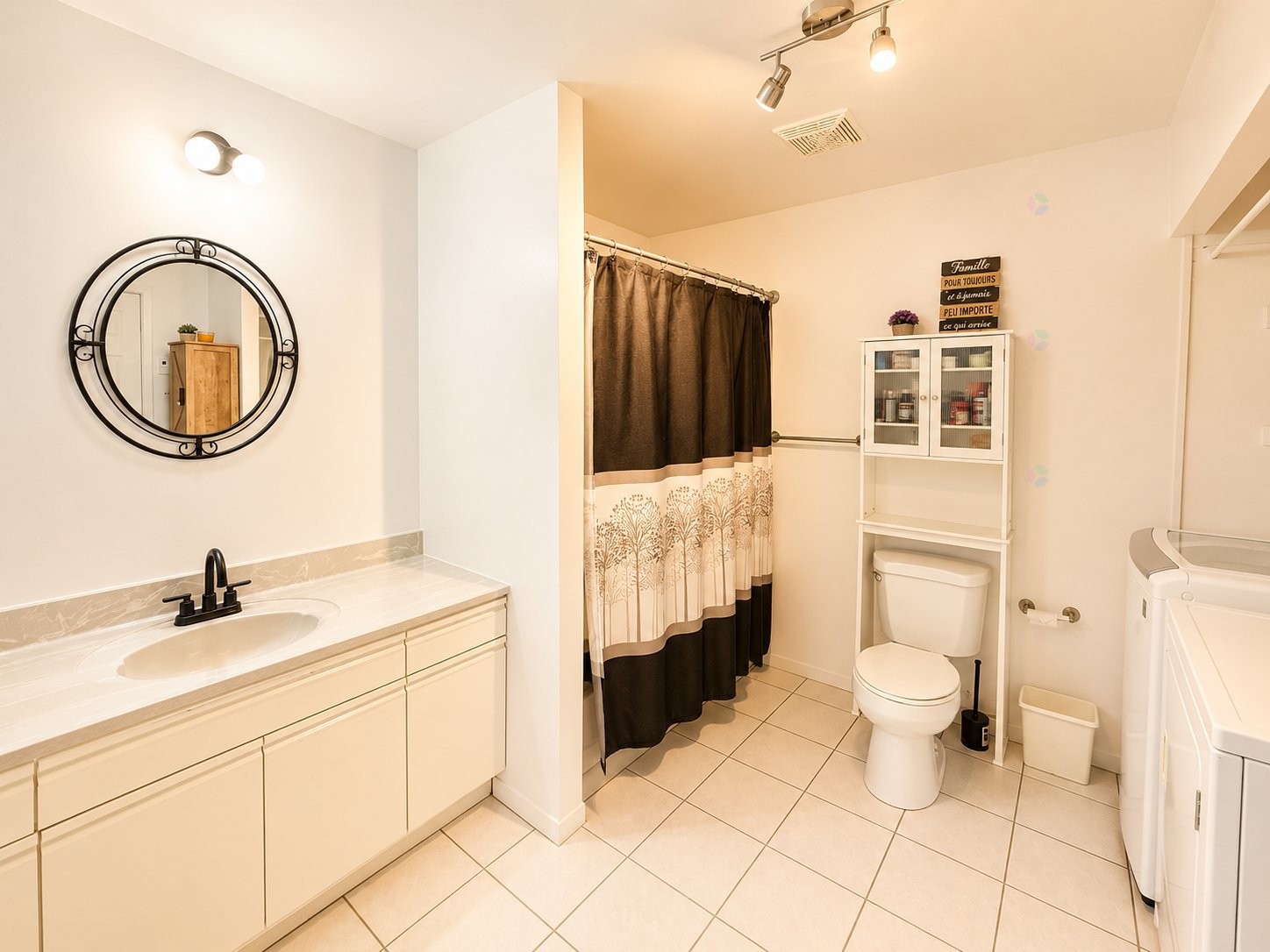 









456


Rue Brown

,
Mont-Tremblant,




QC
J8E2N9

