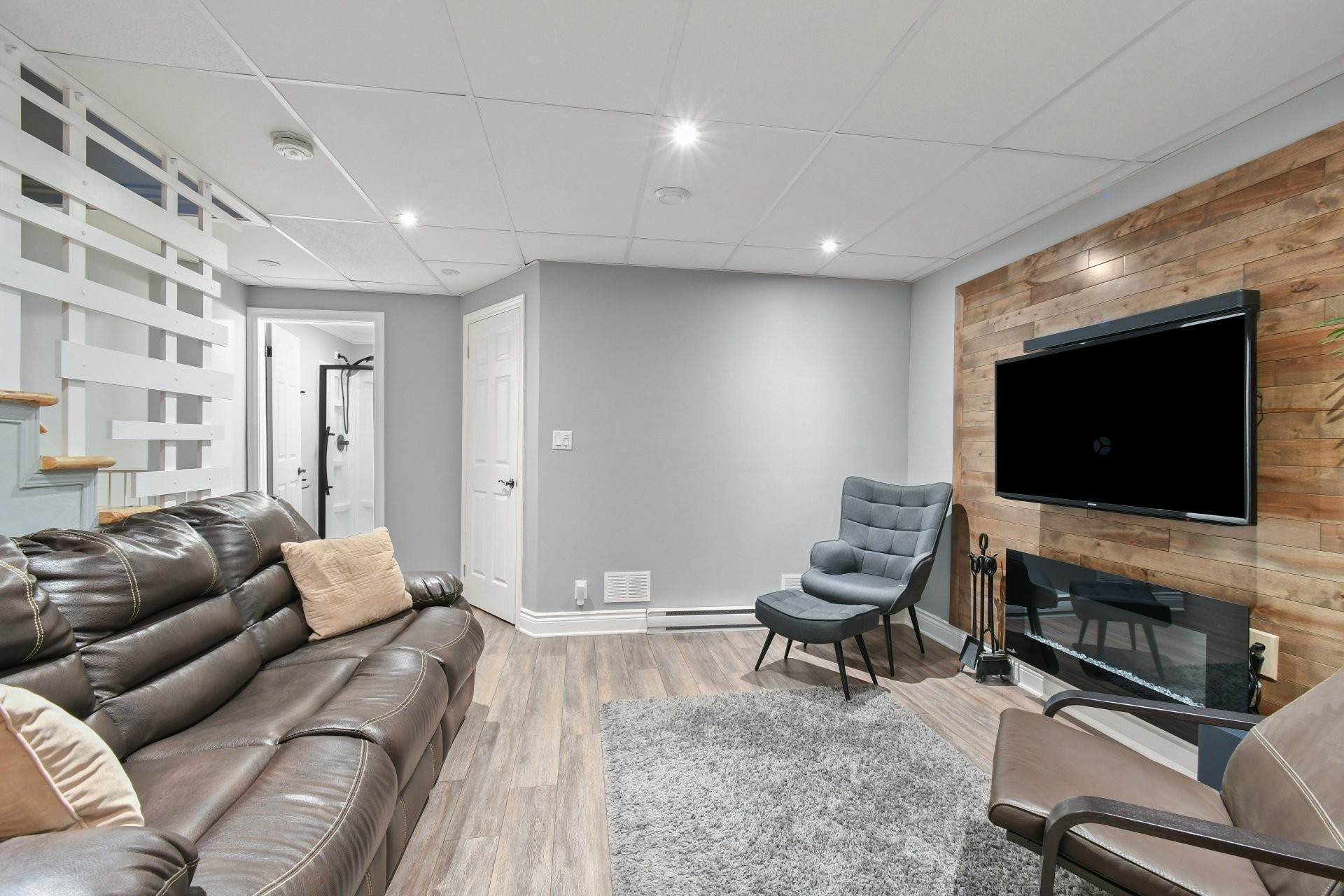 









224


Rue des Intendants

,
Varennes,




QC
J3X2E2

