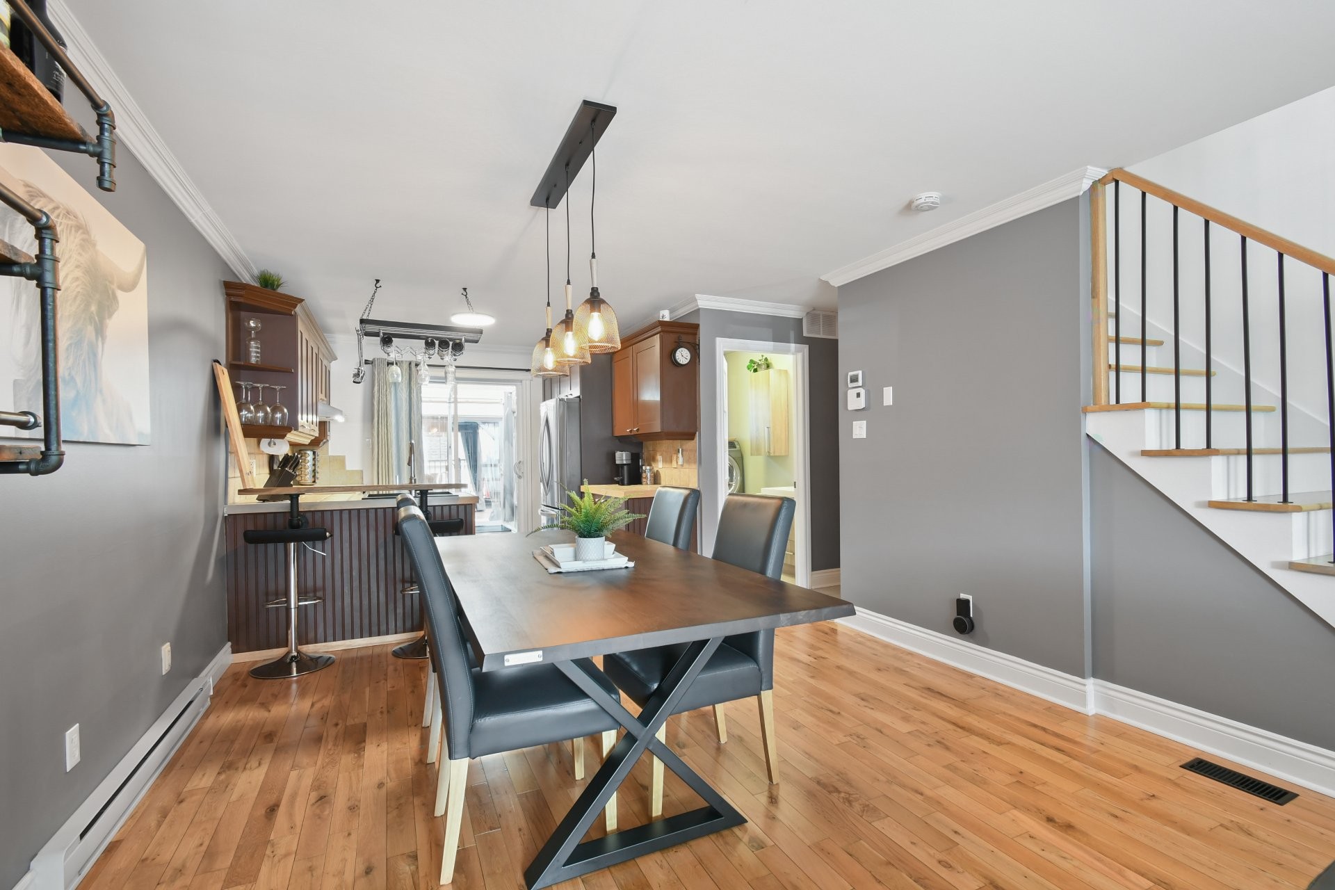 









224


Rue des Intendants

,
Varennes,




QC
J3X2E2

