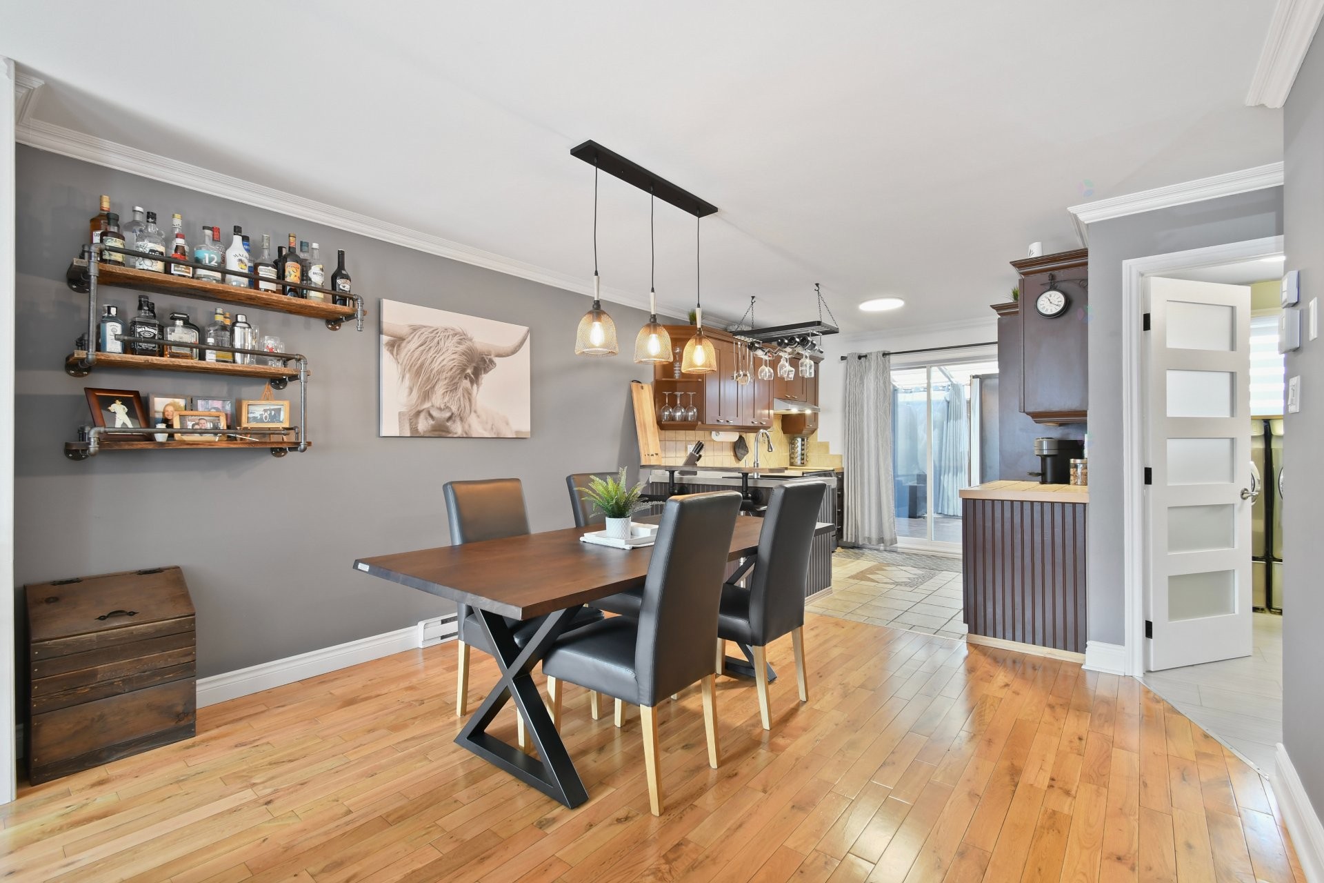 









224


Rue des Intendants

,
Varennes,




QC
J3X2E2

