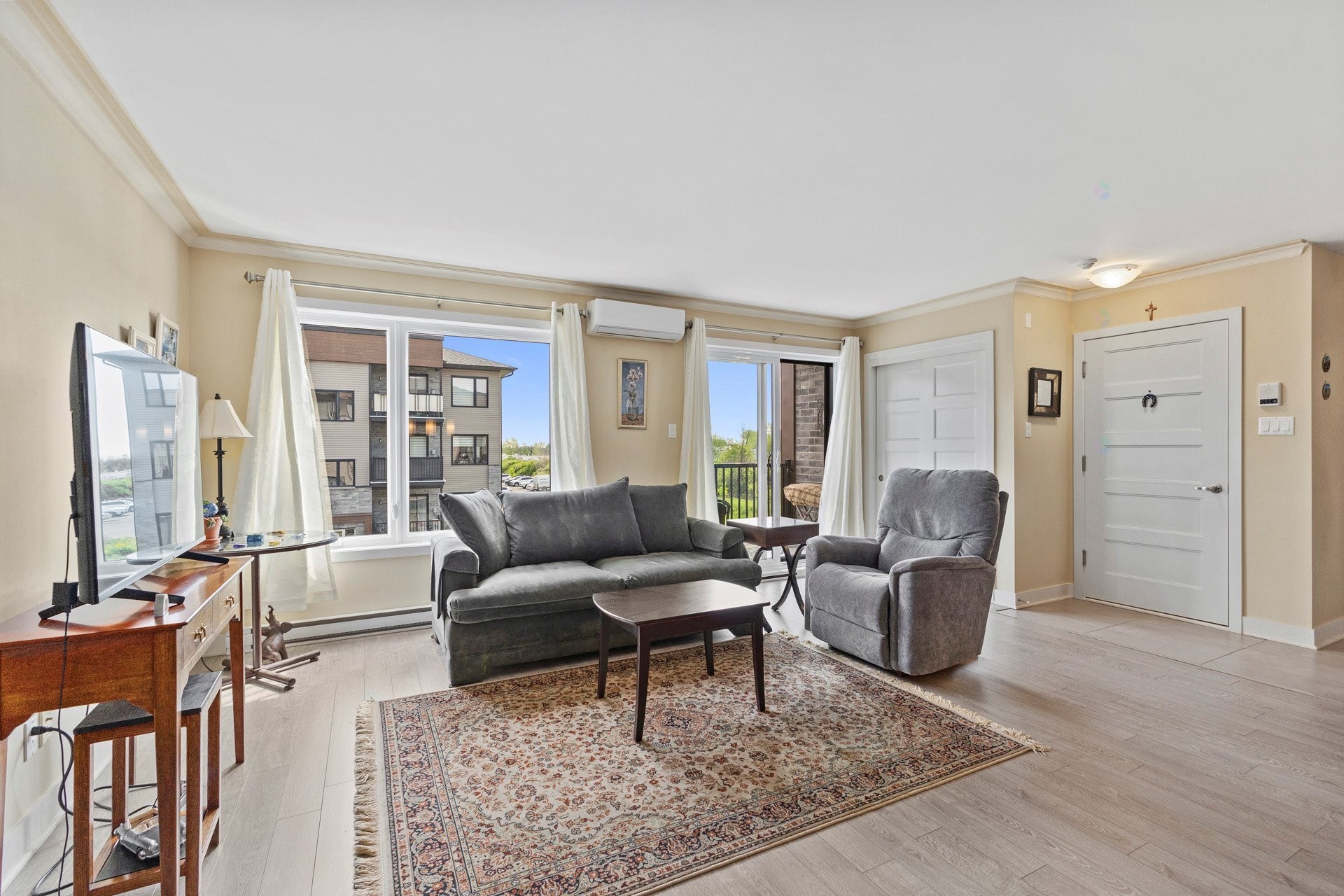 









840


Rue Valois

, 202,
Vaudreuil-Dorion,




QC
J7V0G9

