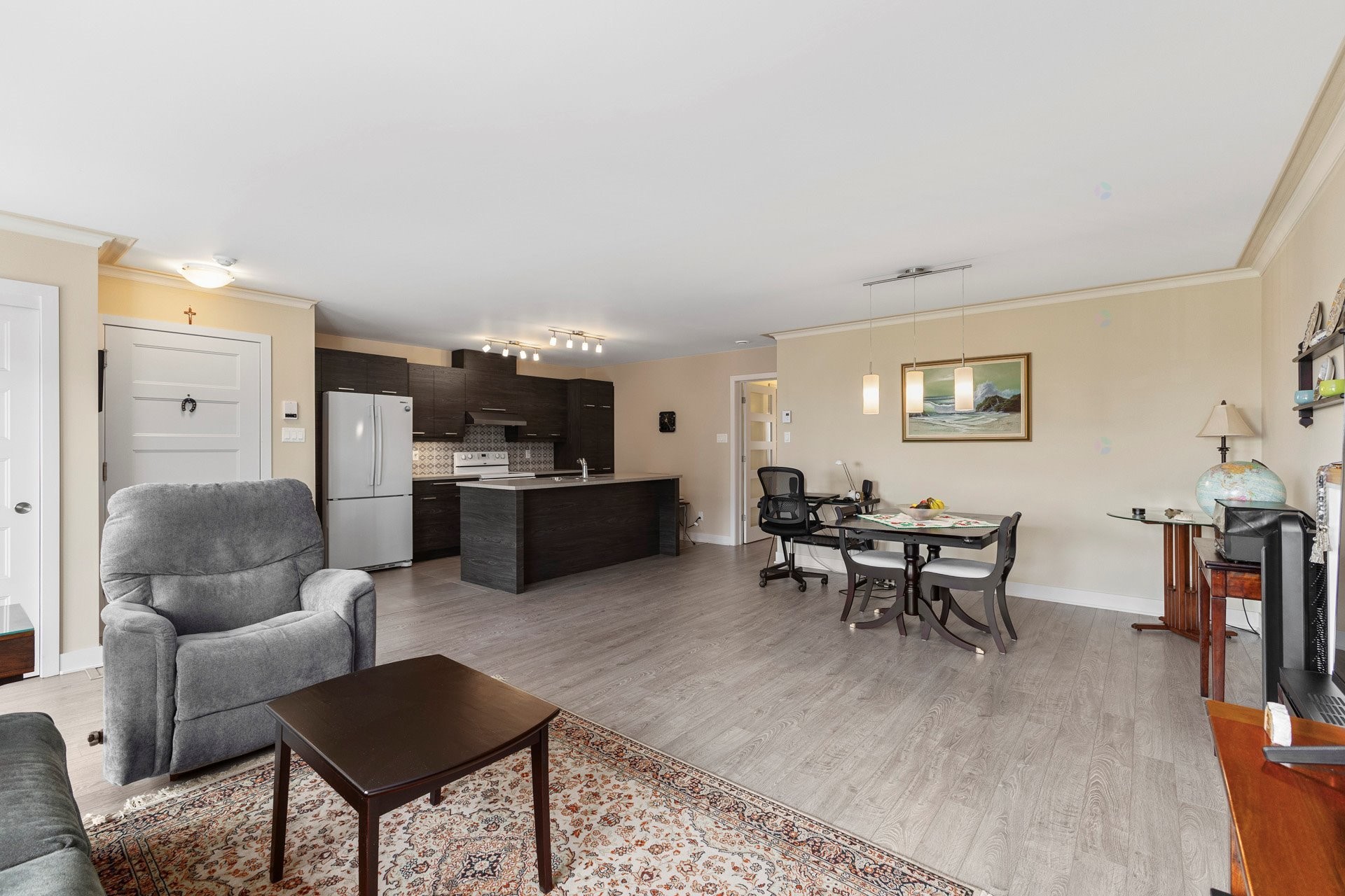 









840


Rue Valois

, 202,
Vaudreuil-Dorion,




QC
J7V0G9

