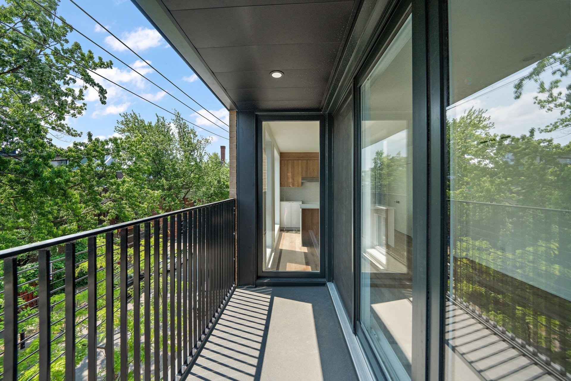 









1221

 - 1225


Rue Marie-Anne E.

,
Montréal (Le Plateau-Mont-Royal),




QC
H2J3K9

